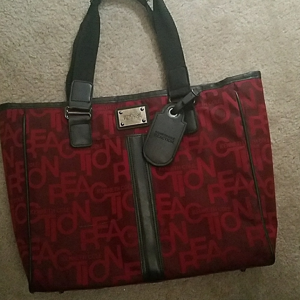 Kennethcole Reaction Bag